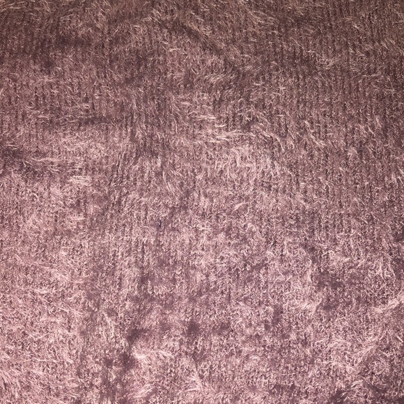 Garage Fuzzy Soft Tank - Picture 3 of 6